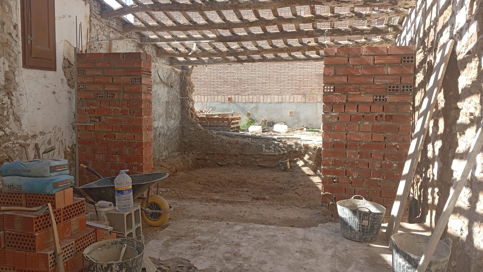Hacia un Nuevo Hogar - Image 2