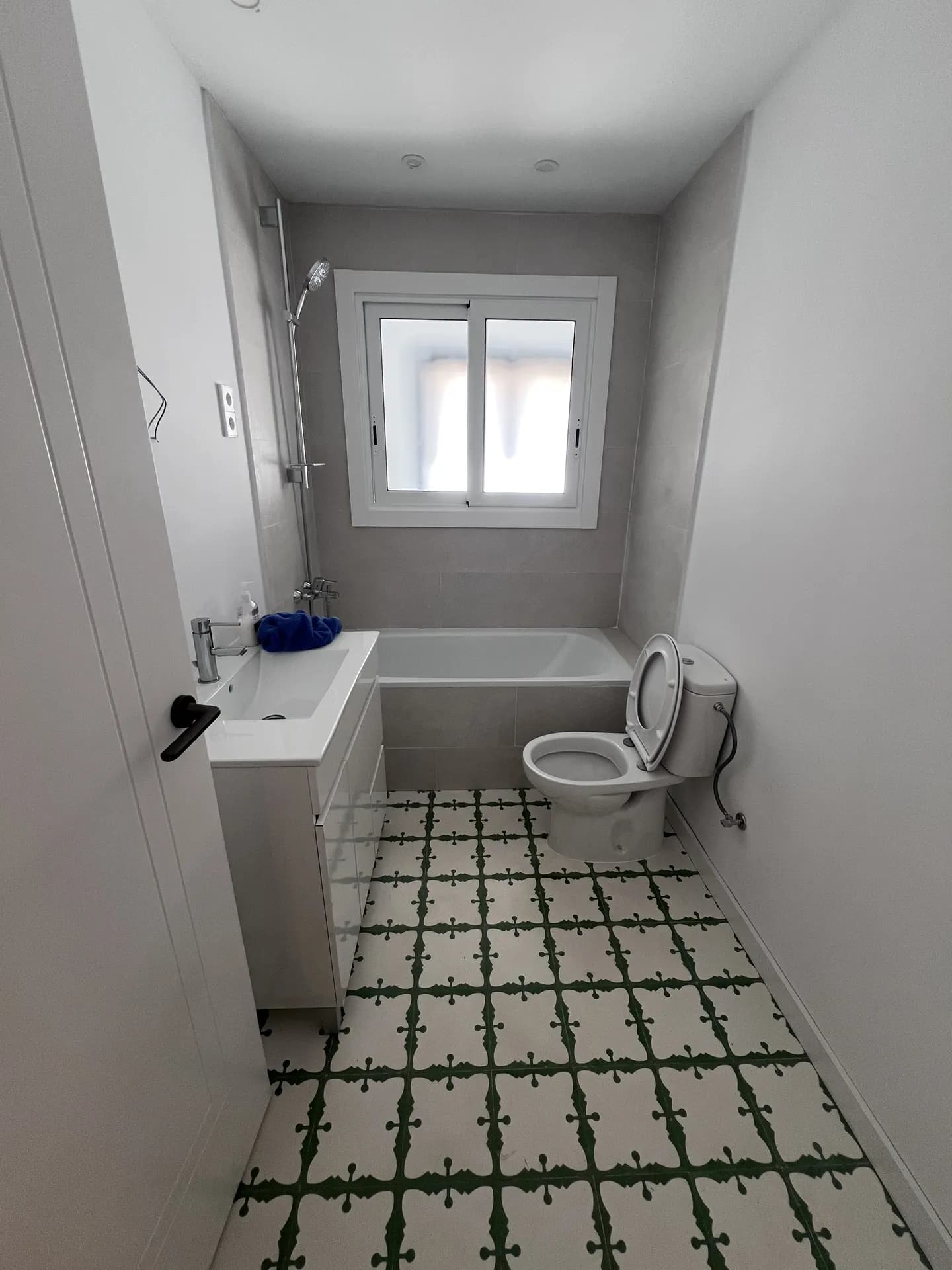 El Interior Terminado - Image 8